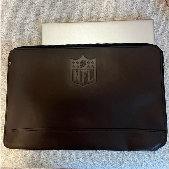 RARE leather NFL issued document/laptop holder - Picture 9 of 10